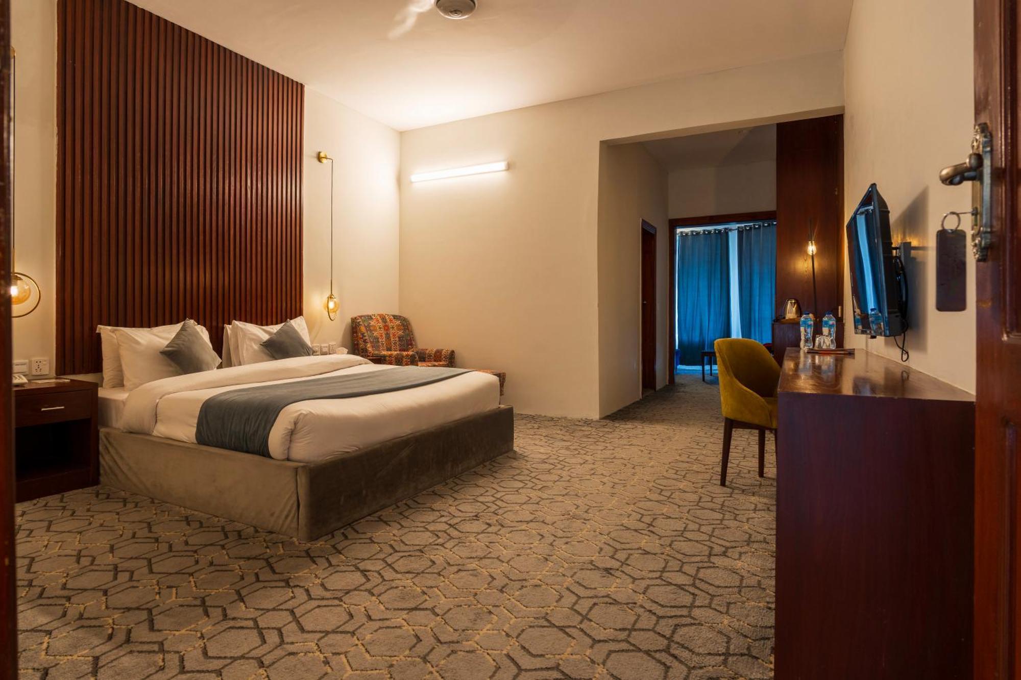 Tibet Hotel Skardu Eksteriør bilde